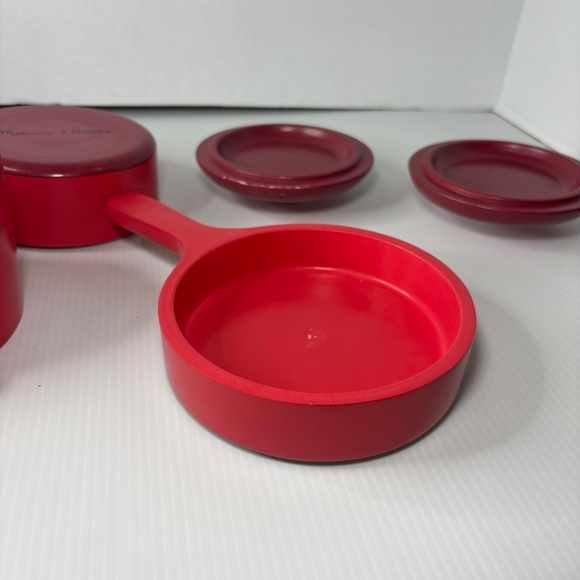 Melissa & Doug Deluxe Wooden Kitchen Accessory Set Red - Pots & Pans 5 pcs 2610 - Picture 14 of 15